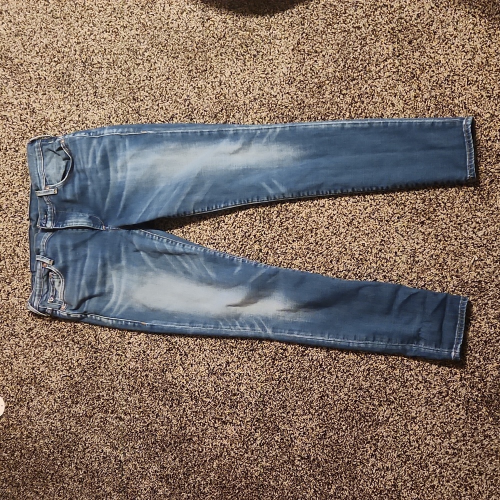 True Religion mid rise super skinny jeans size 30